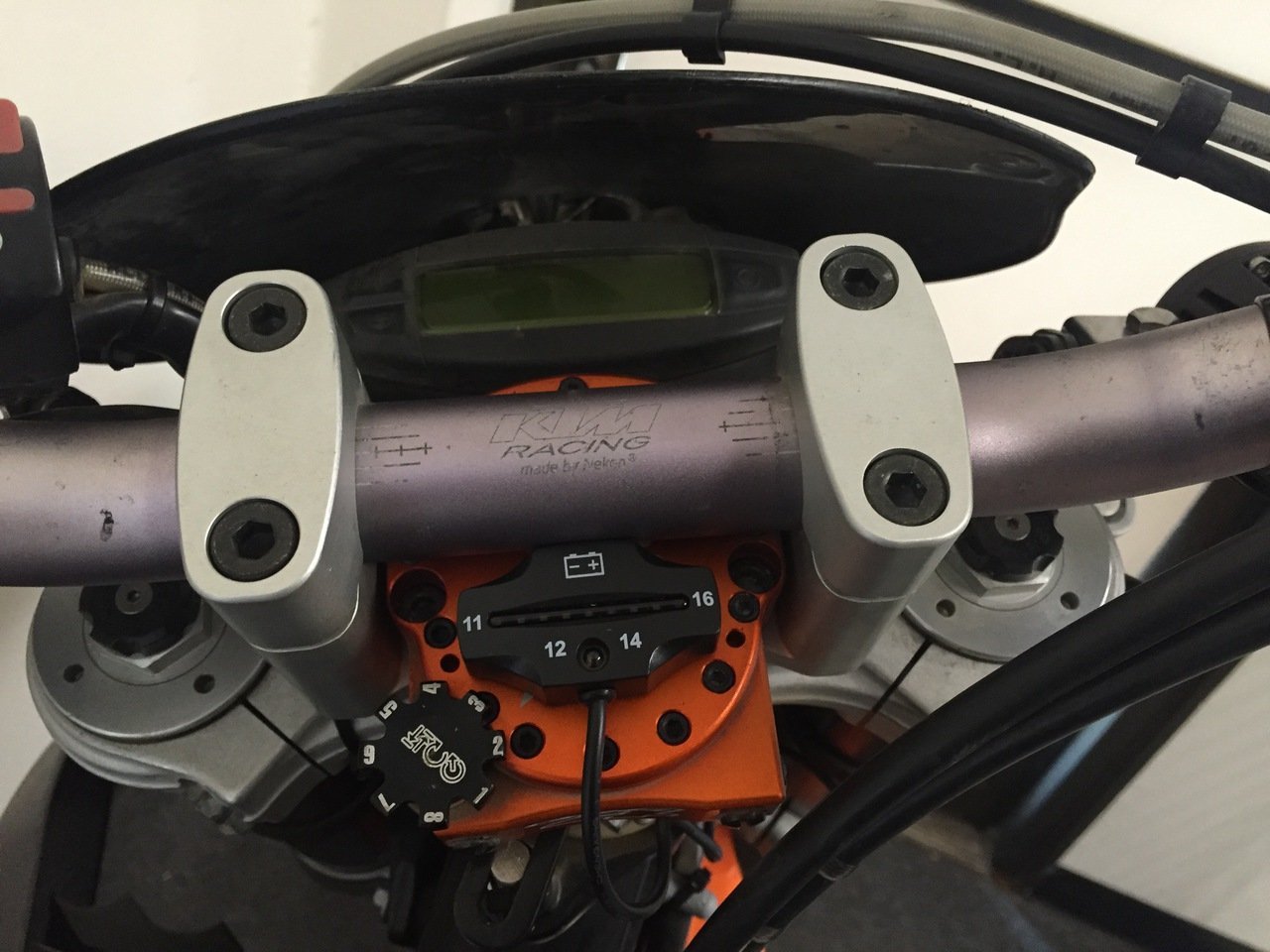- OZ-USA BM12v Battery Meter Indicator Motorcycle ATV Camper - Brand New - new